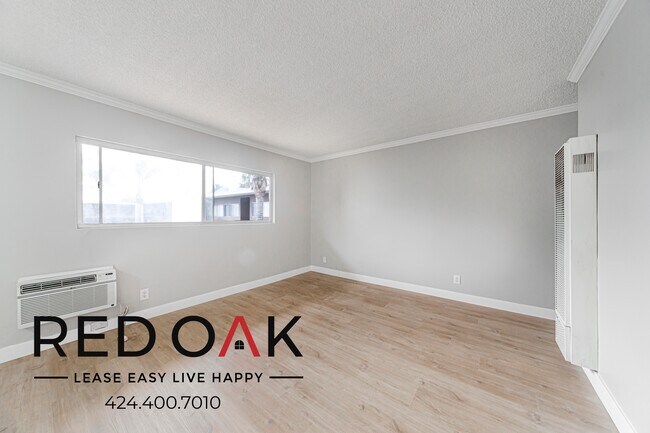 Foto del edificio - 15405 Vanowen St