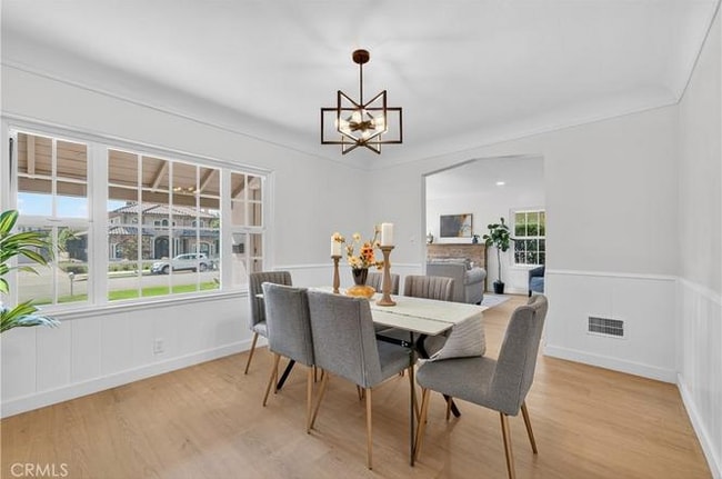 Building Photo - 537 W Camino Real Ave