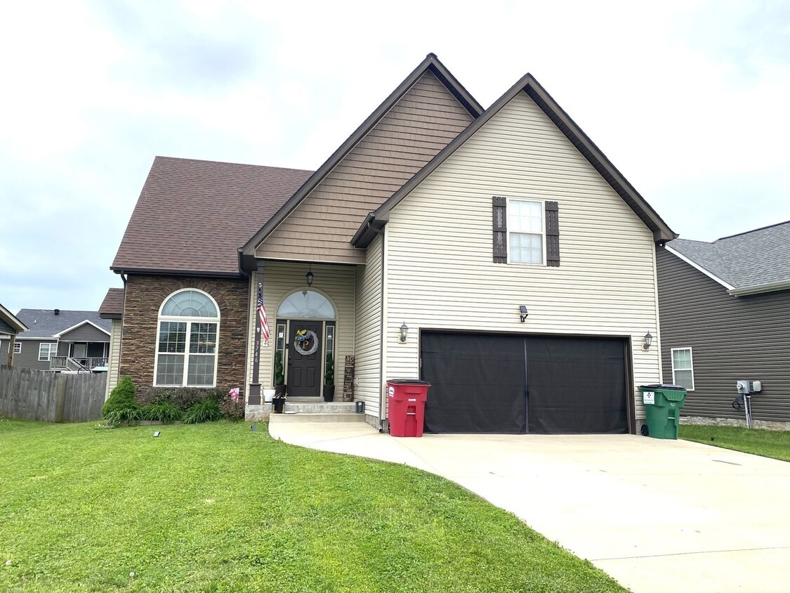 Primary Photo - 3746 Tradewinds Terrace