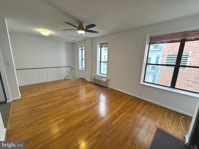 Foto del edificio - 2145 California St NW