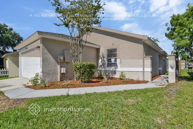 Foto del edificio - 1028 Florida Holly Dr