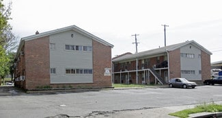Building Photo - Melrose Court Apartments
