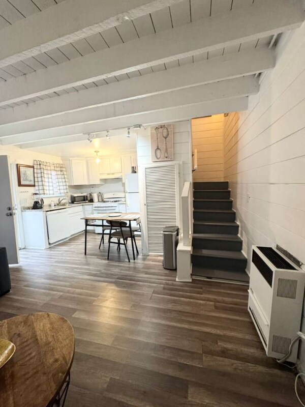 Foto del edificio - 6026 Barton Ave