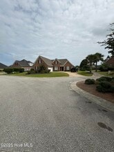 Building Photo - 1044 Golden Sands Way