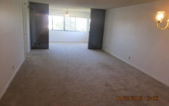 Building Photo - 7770 Tahiti Ln
