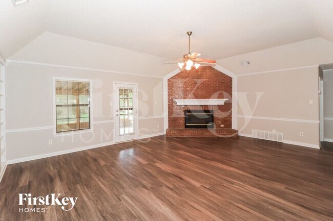 Foto del edificio - 514 Fletcher Rd