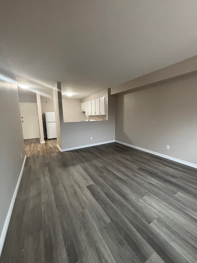 Photo principale - Renovated 1 Bedroom 1 Bathroom Apartment