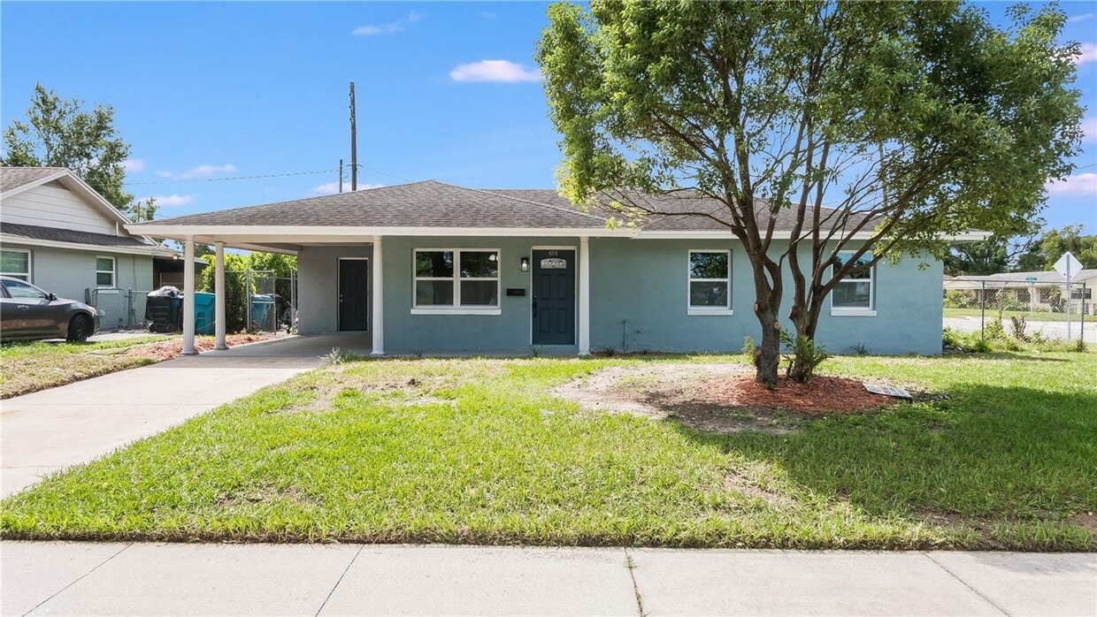 Beautiful Unit! 3/2 SINGLE FAMILY HOME - Beautiful Unit!  3/2 SINGLE FAMILY HOME
