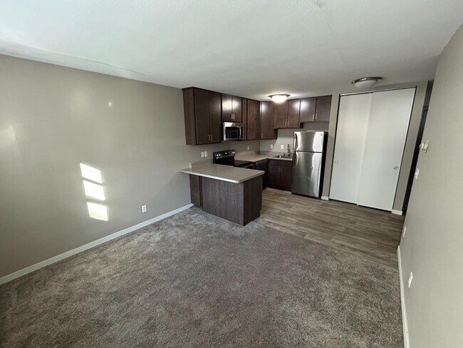 Foto del edificio - 410 6th St SE