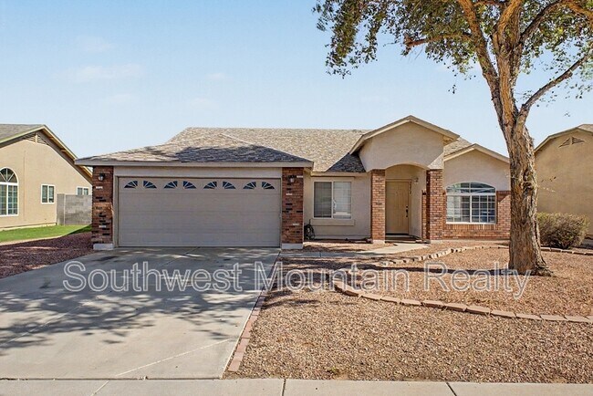 Building Photo - 2272 E Remington Pl