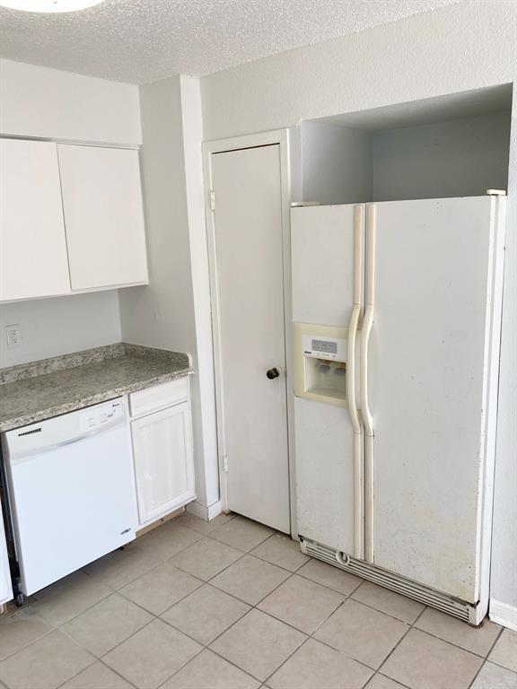 Foto del edificio - 5327 Pinewilde Dr