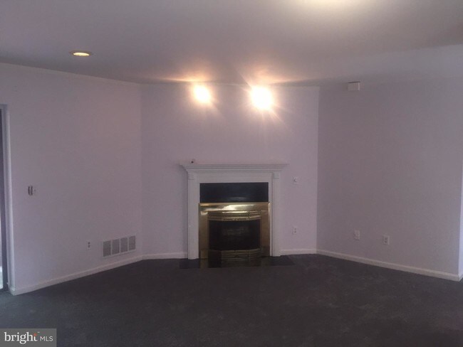 Building Photo - 3240 Banneker Dr NE