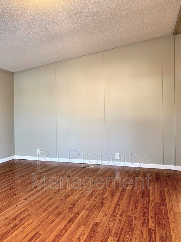 Foto del edificio - 3599 Bayliss Ave