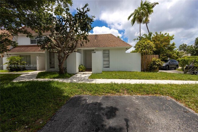 Building Photo - 1366 Seaview