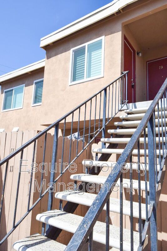 Building Photo - 420 W Linden Dr