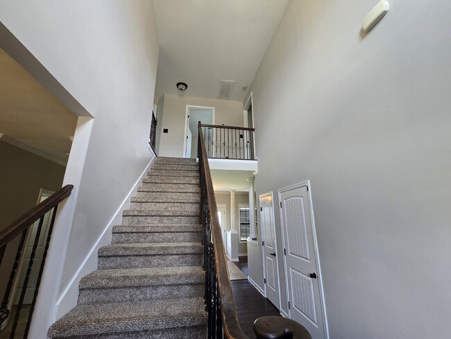 Building Photo - 3377 WISER DR