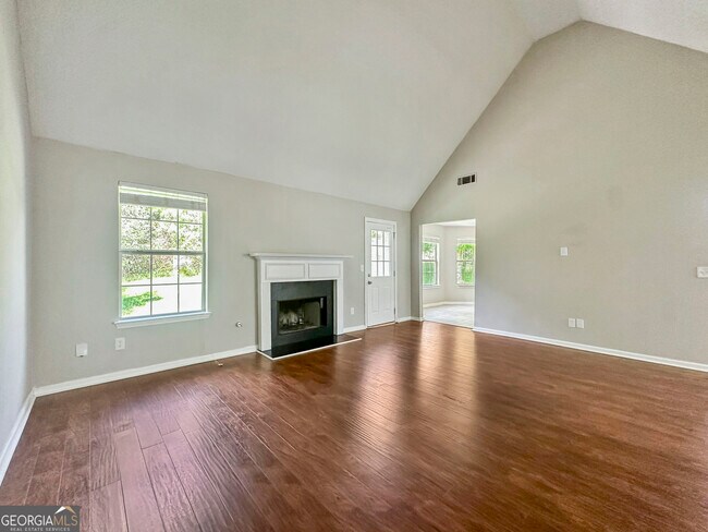Building Photo - 1017 Maris Ln