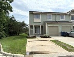 Building Photo - 671 Liberty Pointe Dr
