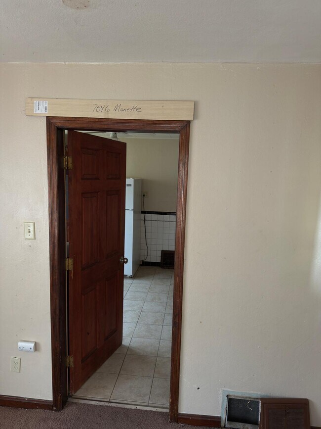 Foto del edificio - 7046 Manette Dr