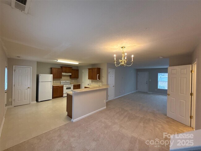 Foto del edificio - 1323 Winding Branch Ct