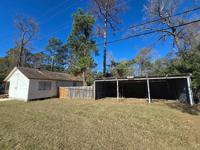 Building Photo - 666 FM356