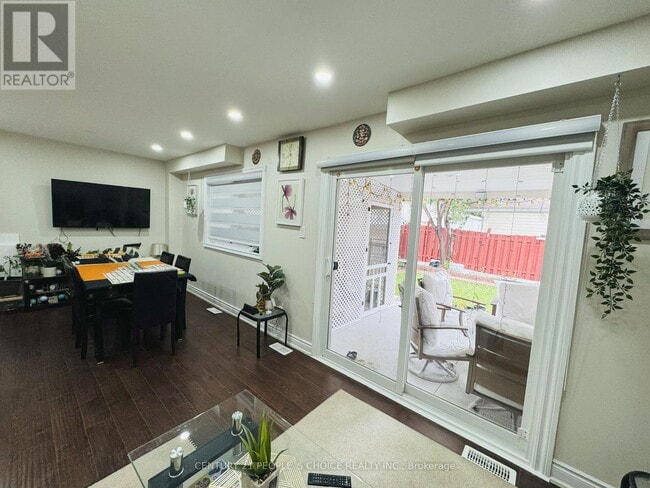 Building Photo - 46 Hindquarter Ct