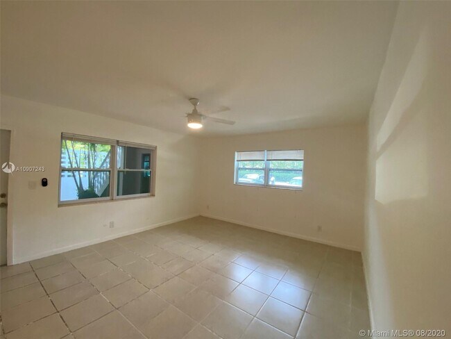 Foto del edificio - 13335 Arch Creek Rd