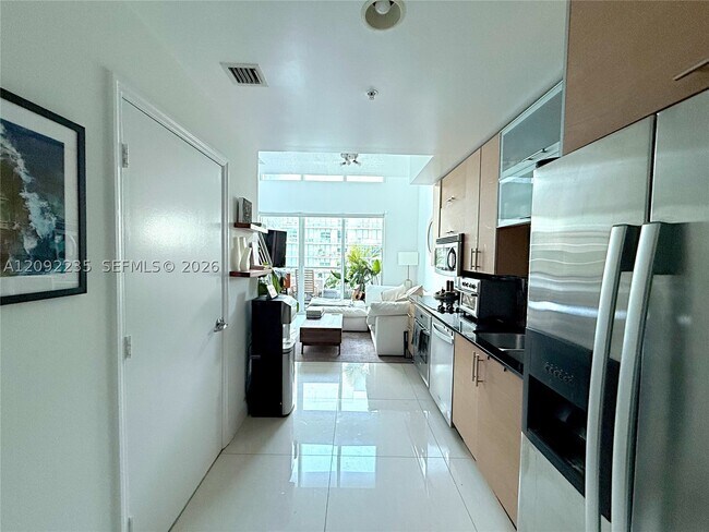 Foto del edificio - 60 SW 13th St
