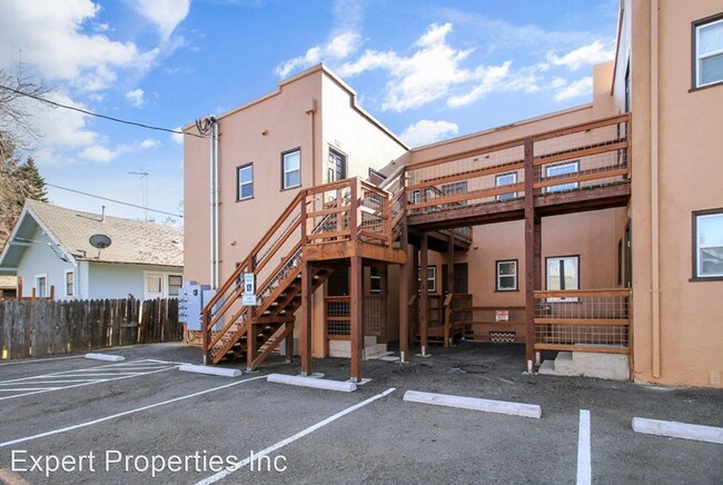 Building Photo - 2 br, 1 bath House - 511 South Holly St