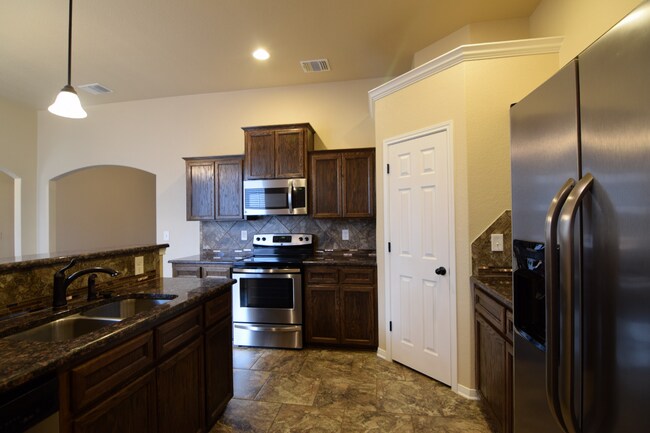 Building Photo - 6503 Morganite Ln
