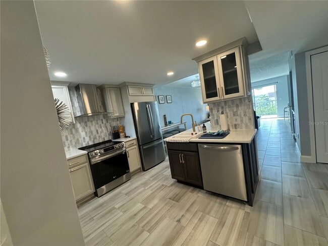 Building Photo - 5537 Sea Forest Dr