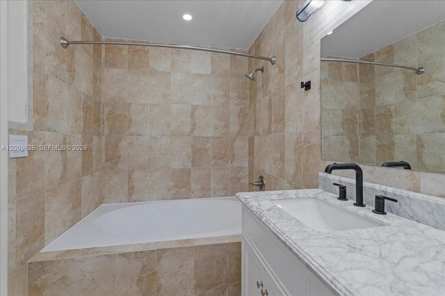 Building Photo - 3737 Alcantara Ave