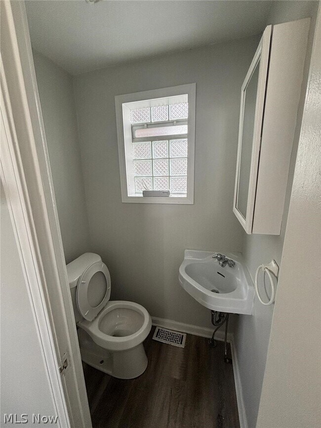 Foto del edificio - 18603 Arrowhead Ave