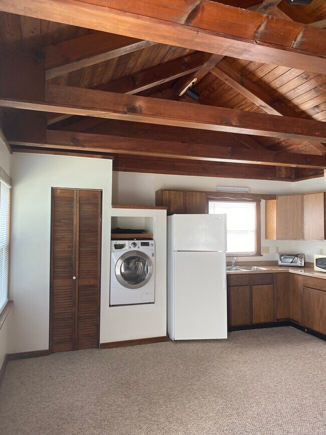 Foto del edificio - 662 Cortez Cir