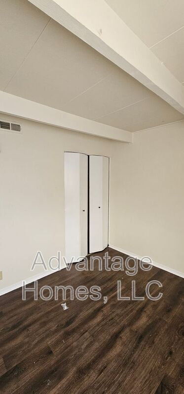 Foto del edificio - 824 N 70th St