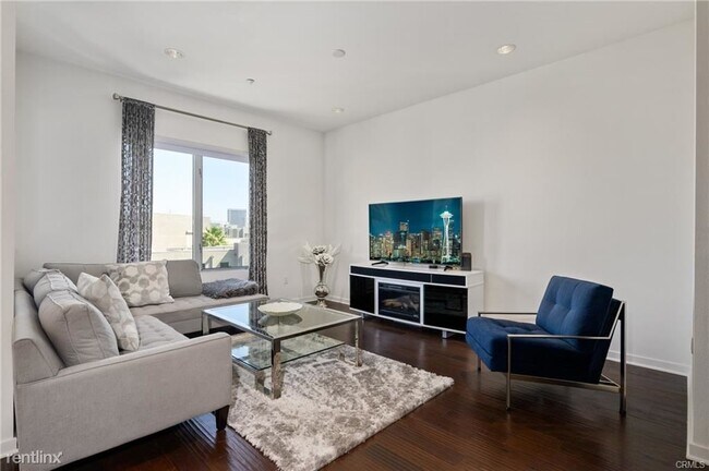 Building Photo - 2 br, 2.5 bath Condo - 21 Gramercy Unit 418