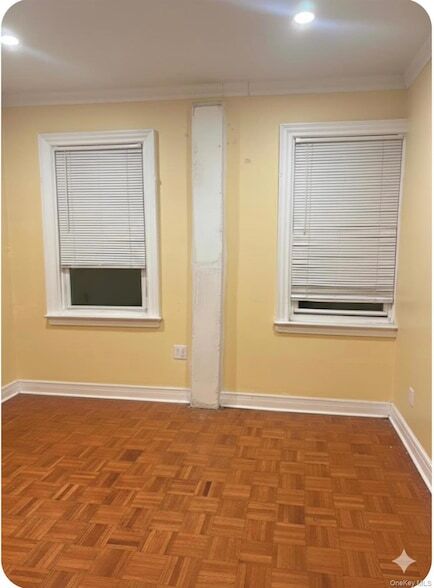 Foto del edificio - 35-58 71st St