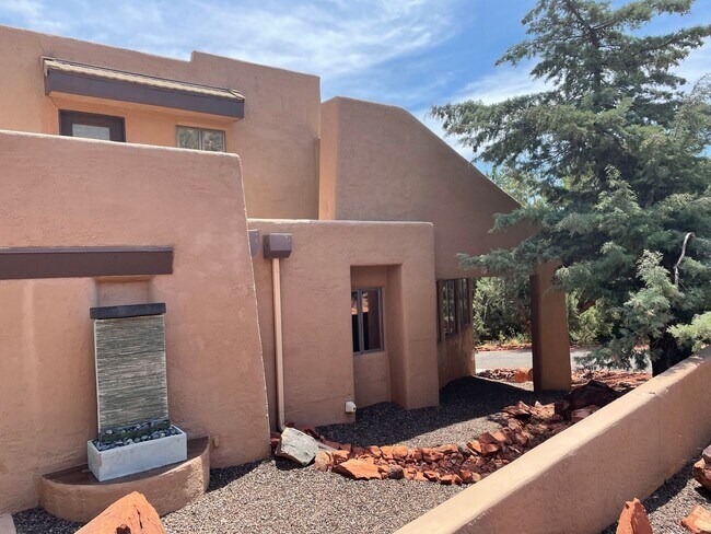 Building Photo - Unfurnished, 1-year long-term rental