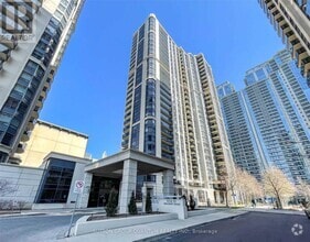 Building Photo - 153-2153 Beecroft Rd
