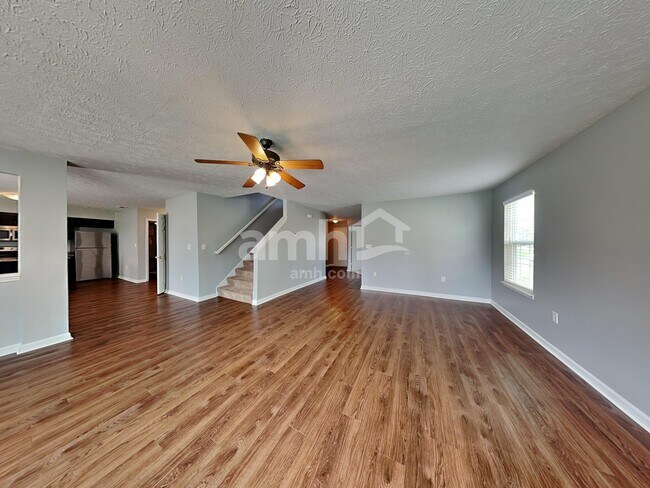 Foto del edificio - 16765 Yeoman Way