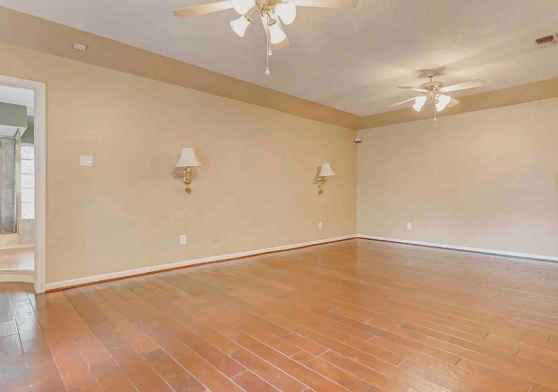 Building Photo - 18103 Ravenfield Dr