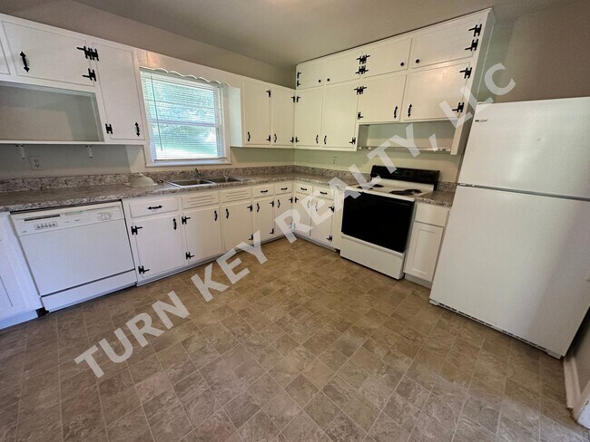 Foto del edificio - Home for rent in Center Point