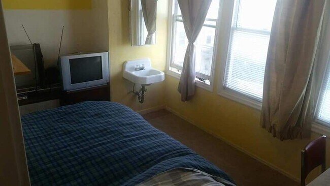 Foto del edificio - 182 Carl St