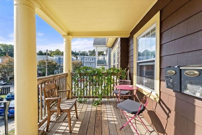 Foto del edificio - 25 Tip Top St