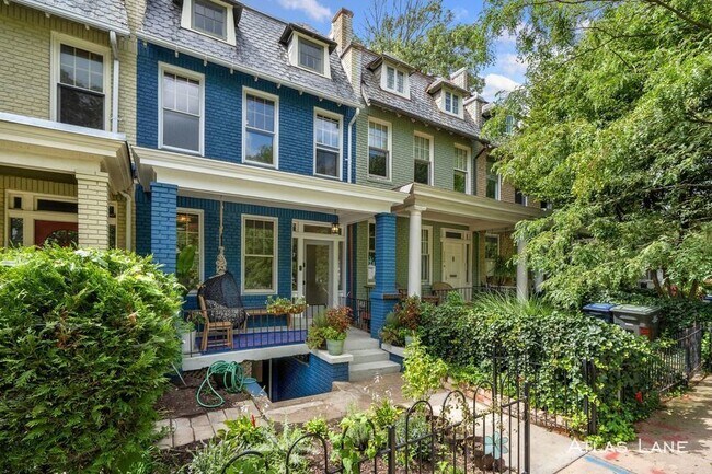 Building Photo - 3324 19th St NW