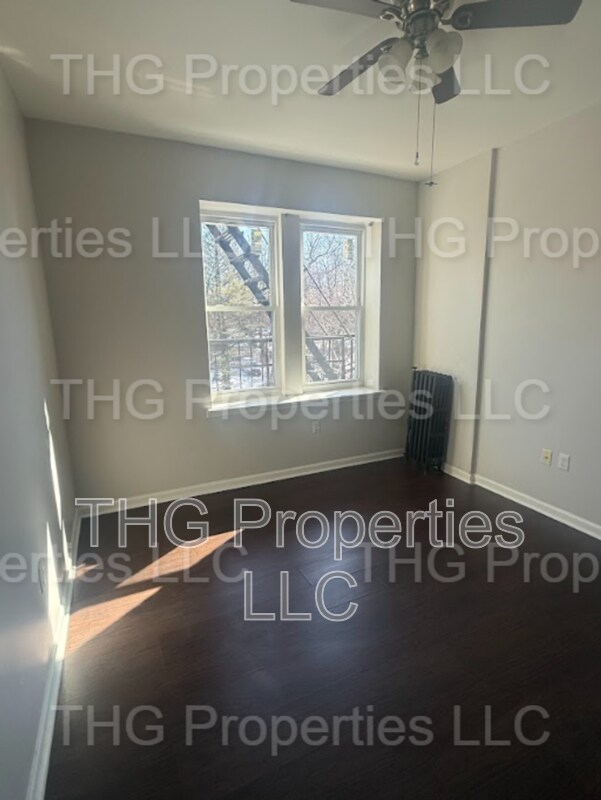 Foto del edificio - 641 Lincoln Ave