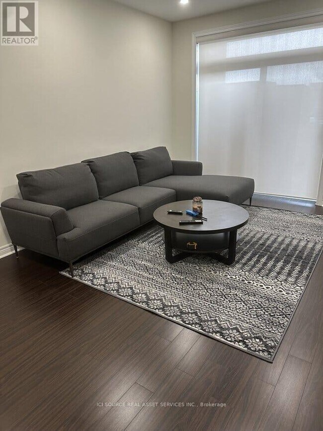 Building Photo - 7325 Markham Rd