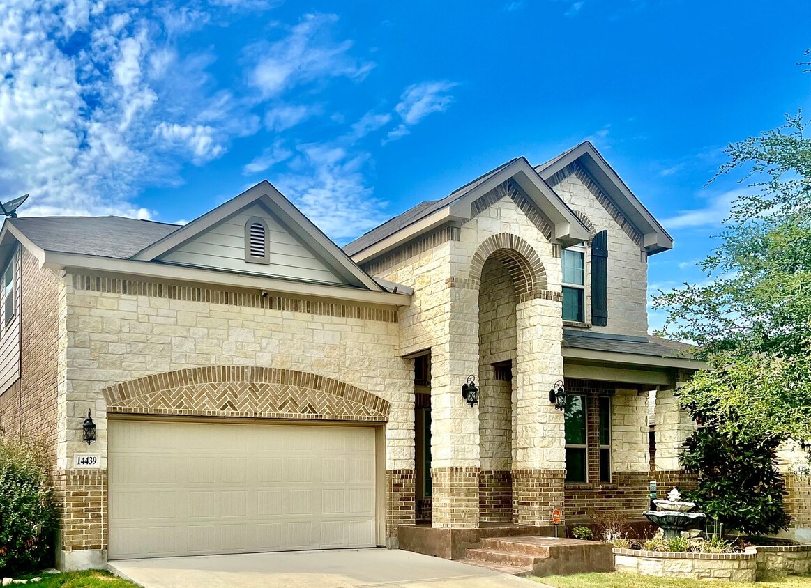 Foto principal - Gorgeous and spacious 4 bed 3.5 bath in Ka...