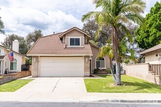 Building Photo - 13564 Cres Hill Dr