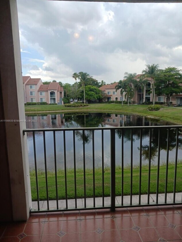12166 Saint Andrews Plz Unit 210, Miramar, FL 33025 Condo for Rent in